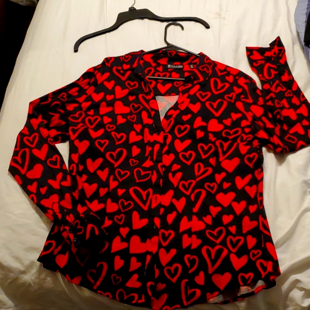 Red hearts button down